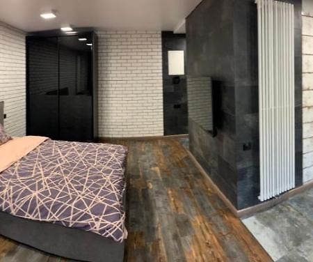Уютная Квартира Возле Метро 23 Августа Apartment Kharkov Ngoại thất bức ảnh